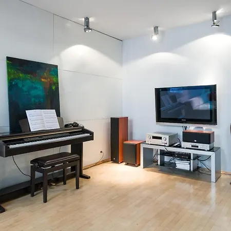 Art&music Modern In 19th Century House * Krakkó
